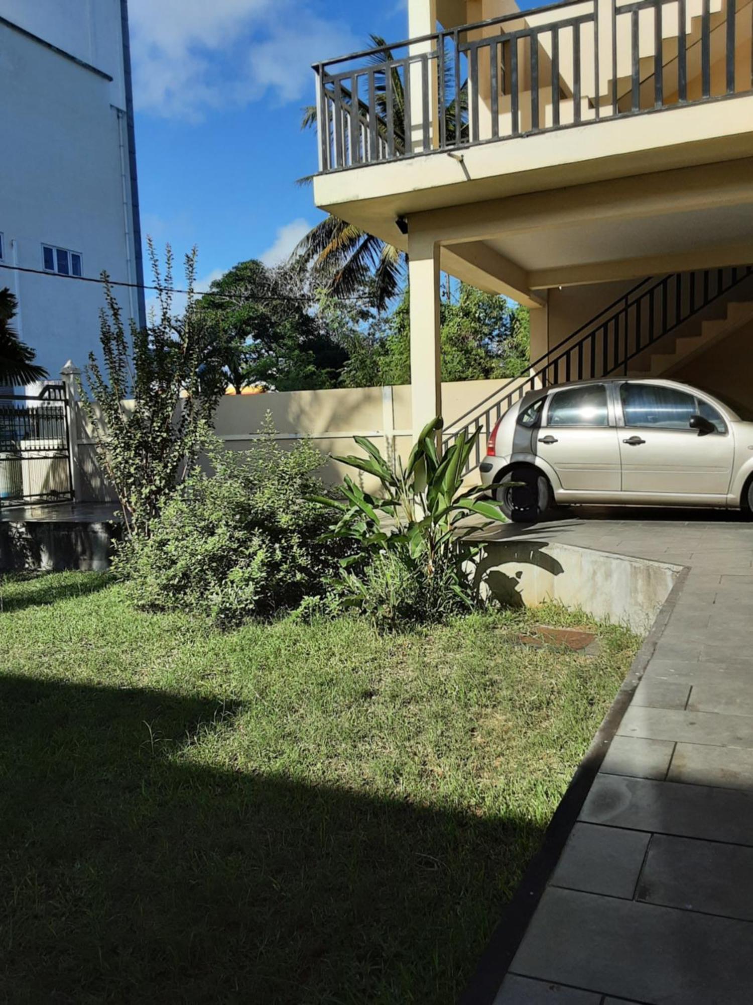 Bodhee Villa Гранд Байе Екстериор снимка